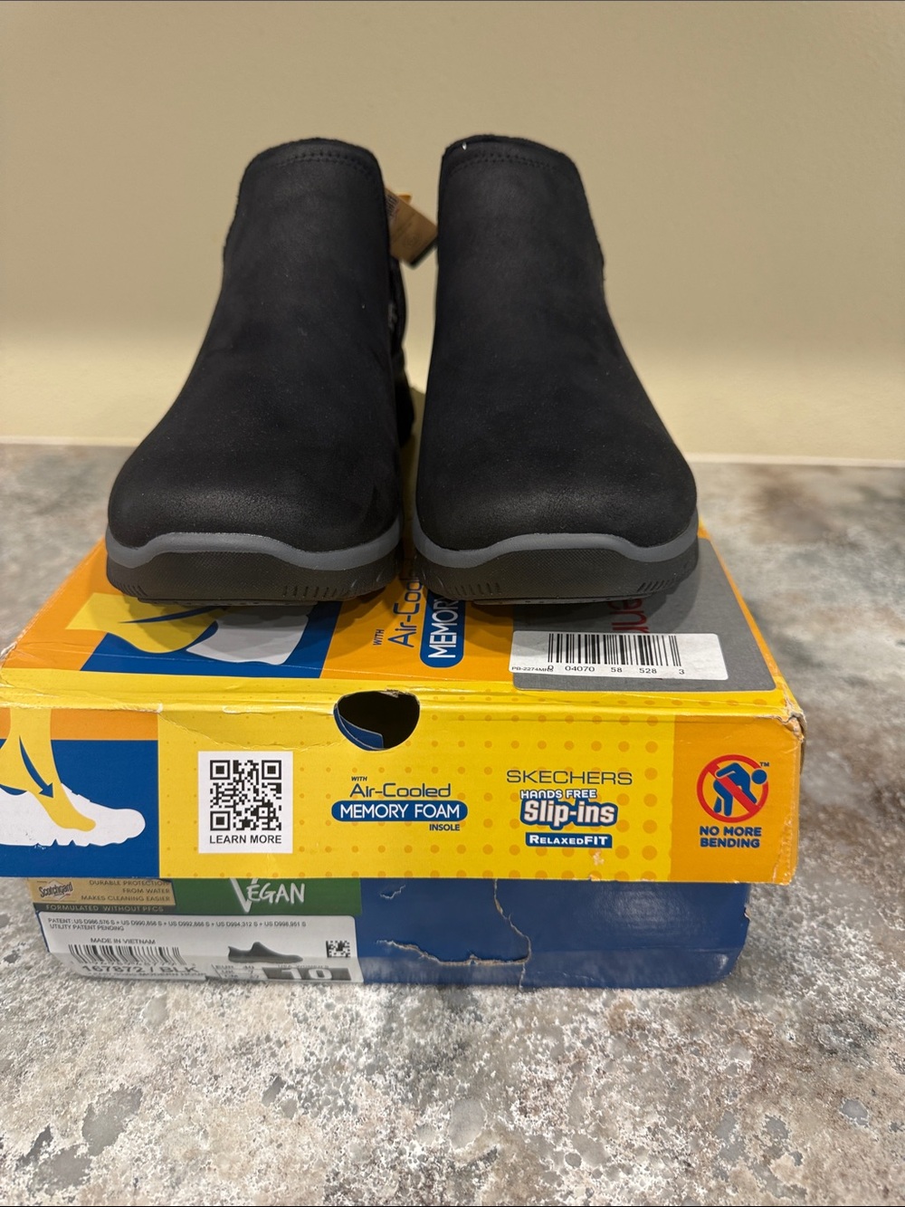 Skechers Black Slip-On Athletic Clogs with Gray Outsole Accent